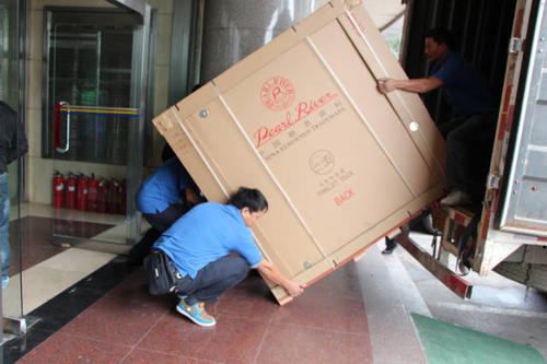 连南钢琴贵重工艺品无忧运